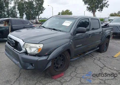 2015 Toyota Tacoma Prerunner V6 z USA, uszkodzony, nr VIN 3TMJU4GN7FM177409